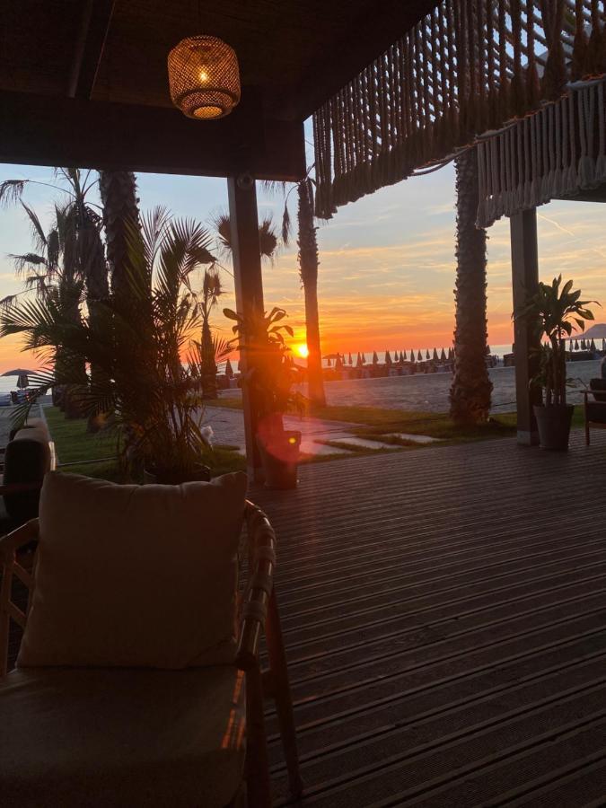 A Cozy Duplex In The Lalzi Bay Villa ดูร์เรส ภายนอก รูปภาพ