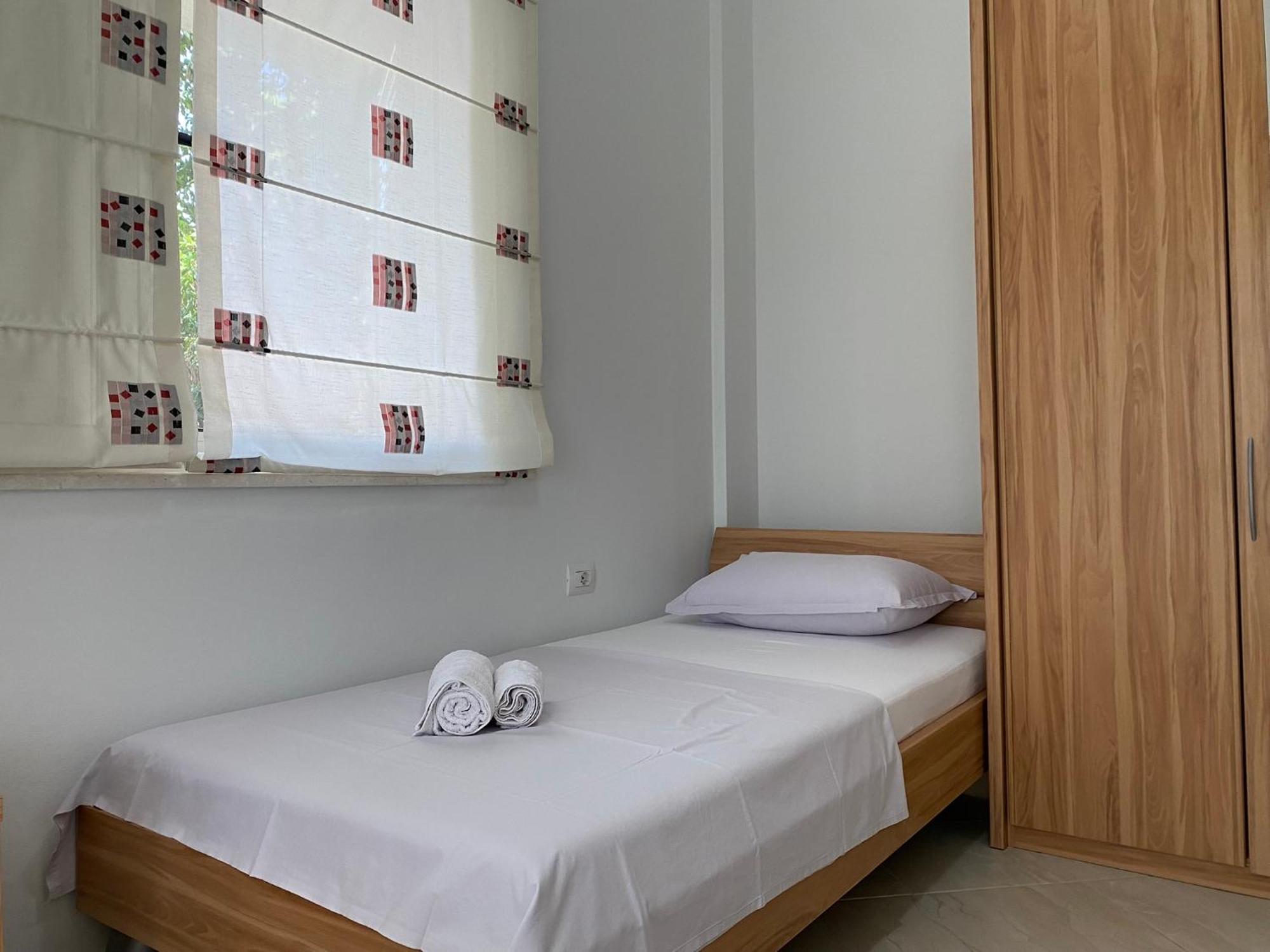 A Cozy Duplex In The Lalzi Bay Villa ดูร์เรส ภายนอก รูปภาพ